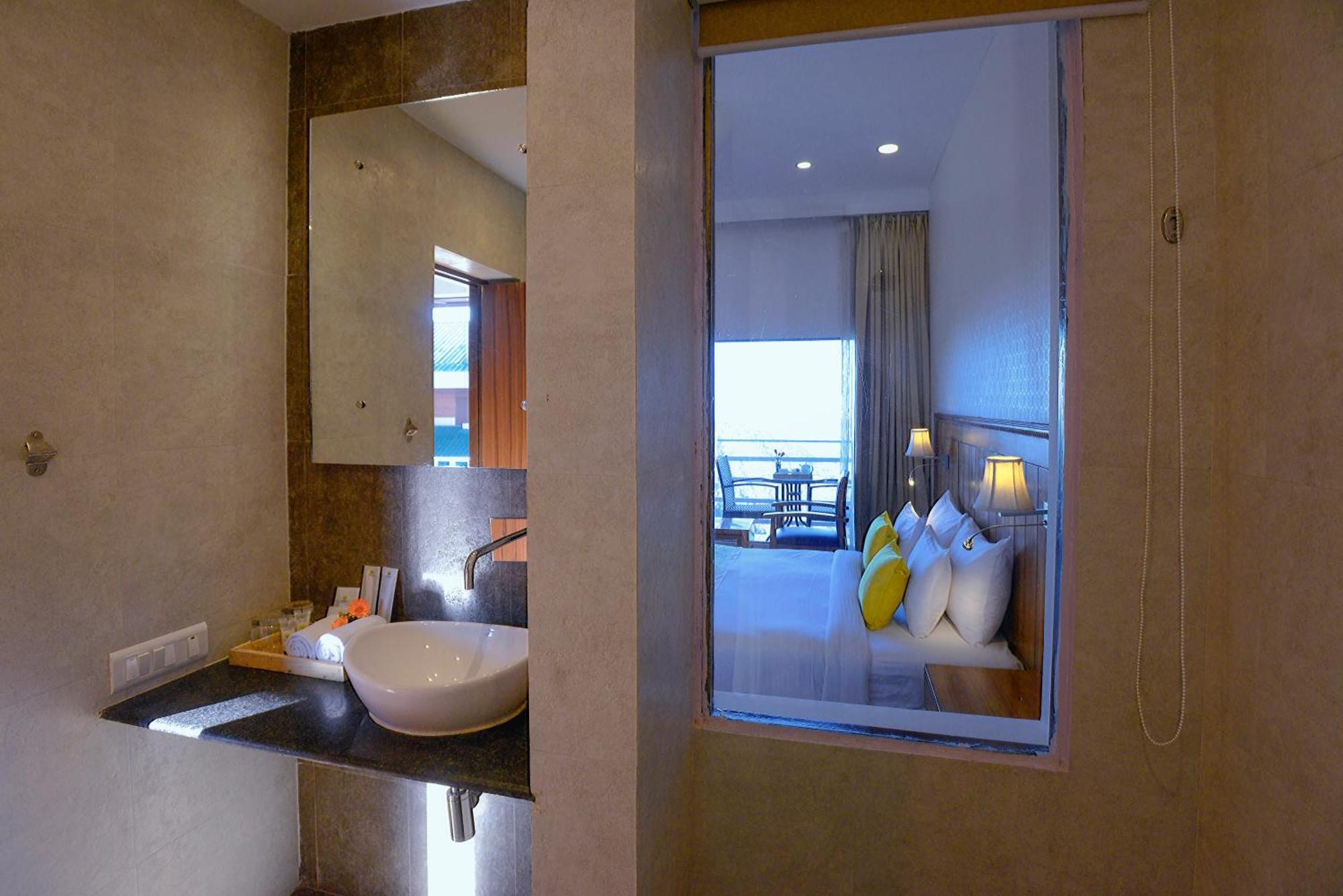 Treehouse Chail Villas מראה חיצוני תמונה